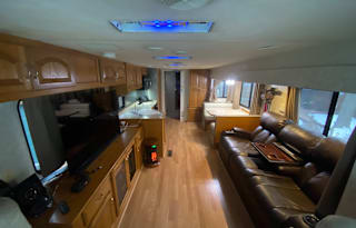 1997 Newmar Mountain Aire 4085
