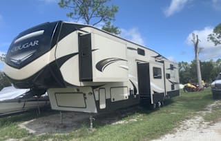 Experience family fun in our 2019 Keystone Cougar!