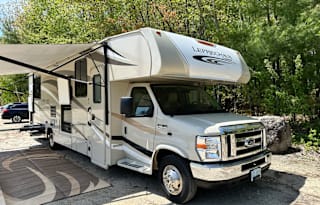2019 Coachmen RV Leprechaun 319MB Ford 450