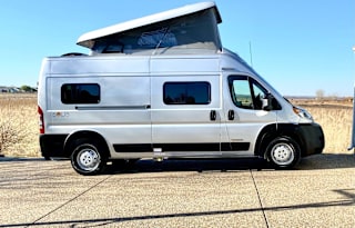 2022 Winnebago Solis 59P