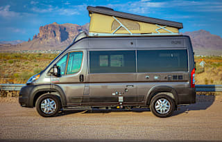 2023 Thor Rize SLEEPS 4 RARE "Sky Bunk" Roof Bed
