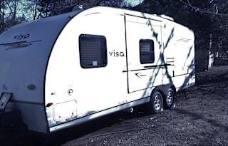 2011 Gulf Stream RV Visa 25FT Light Travel Trailer