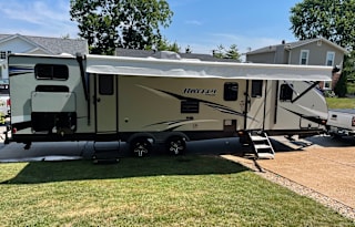 Fully Furnished, loaded RV-Bunkhouse!