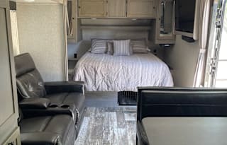 2019 Keystone RV Outback Ultra Lite 221UMD