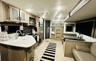 2021 Keystone RV Hideout 272BH