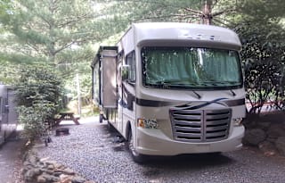 2014 Thor Motor Coach ACE 27 1