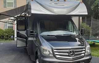2017 Jayco Melbourne 24M Pet Friendly Family Fun!