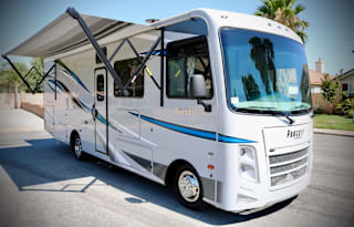 2022 Coachmen RV Pursuit