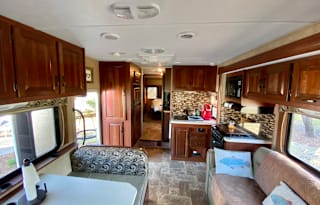 2014 Forest River RV Sunseeker 3170DS Ford