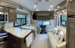 Meticulously clean 2022 Entegra  Esteem
