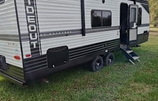 Pet friendly RV Rental