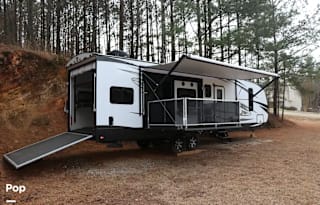 Heartland Torque XLT 38' Plenty of Space & Patio