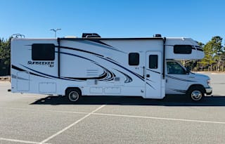 2020 Forest River Sunseeker LE 2850s