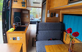 2015 Mercedes Sprinter 2500(Manta Ray)