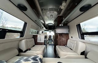 Airstream Interstate Lounge EXT