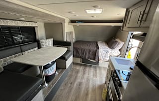 Lina the Catalina, Nashville Fully Stocked Camper