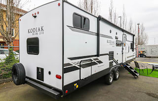 2021 Kodiak bunkhouse,  -- delivery only
