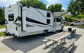 Coachmen Freelander 30BH