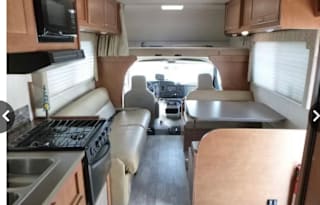 2017 Winnebago Spirit 25B