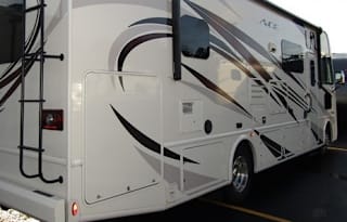 Travel like a ROCKSTAR! 2019 Thor Motor Coach30.2