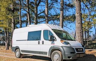 Deazy: RAM ProMaster Camper Van