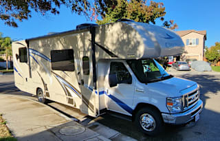 2019 Thor Motor Coach Chateau 31Y
