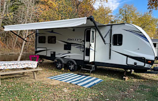 Homey Away From Home - Family Friendly and Cozy