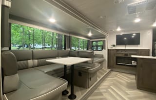 Family & Pet Friendly 2 Bdrm! Everything included.