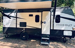 Clean Camp Ready!! 22 Keystone Hideout 186ss