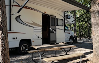 Easy Camping with Walt (2014- Coachman RV)
