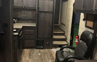 Shaw’s Pet/Kid Approved Camper Rental
