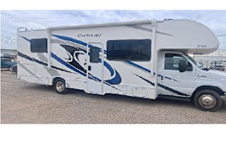 EZ Drive Thor Chateau 28Z RV