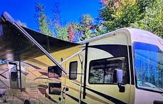 'LEILA'   Where Dreams Come True RV Rental