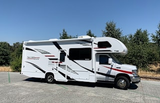 2020 Thor Motor Coach Freedom Elite Ford