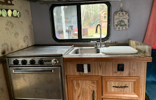 1989 Toyota Dolphin 800