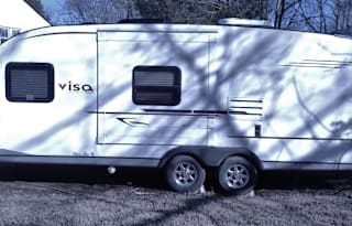 2011 Gulf Stream RV Visa 25FT Light Travel Trailer
