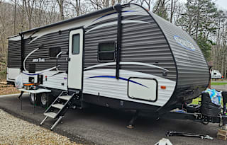 Family Memories Start Here- Lewis Camper rental