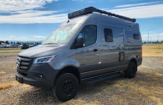 NEW AWD Montana Adventure  "Elroy" UNLIMITED MILES