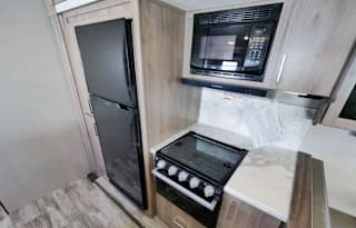 2025 Grand Design Imagine 3210BH