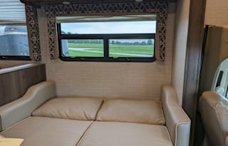 Kristen’s Vacation Home on Wheels