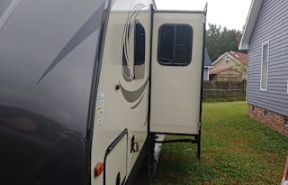 2019 Keystone RV Premier Ultra Lite 22RBPR
