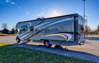 Thor Motor Coach Four Winds 31W