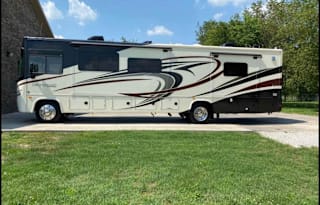 2016 Forest River RV Georgetown 364TS