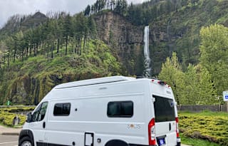 Eagle 5 - 2022 Winnebago Solis 59P