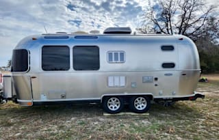 Airstream Flying Cloud 23D