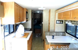 2008 Winnebago Vista 33T