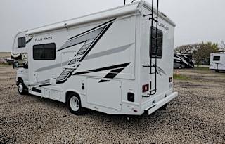 2026 Thor Motor Coach Four Winds 24F