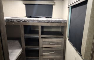 28ft bunkhouse