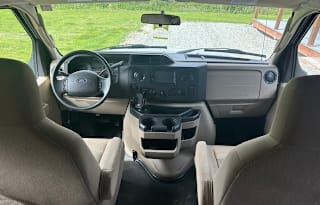 2020 Coachmen RV Leprechaun Ford 350