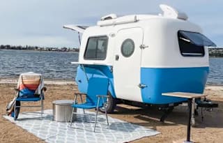 Light Weight/Easy to Tow, Luxurious & Aesthetic!